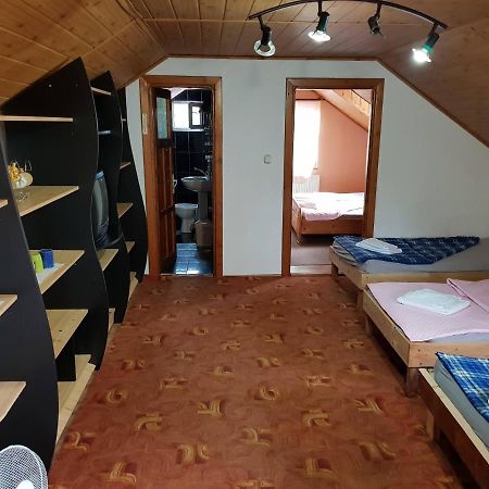 Hompot Accommodation Deva Eksteriør billede