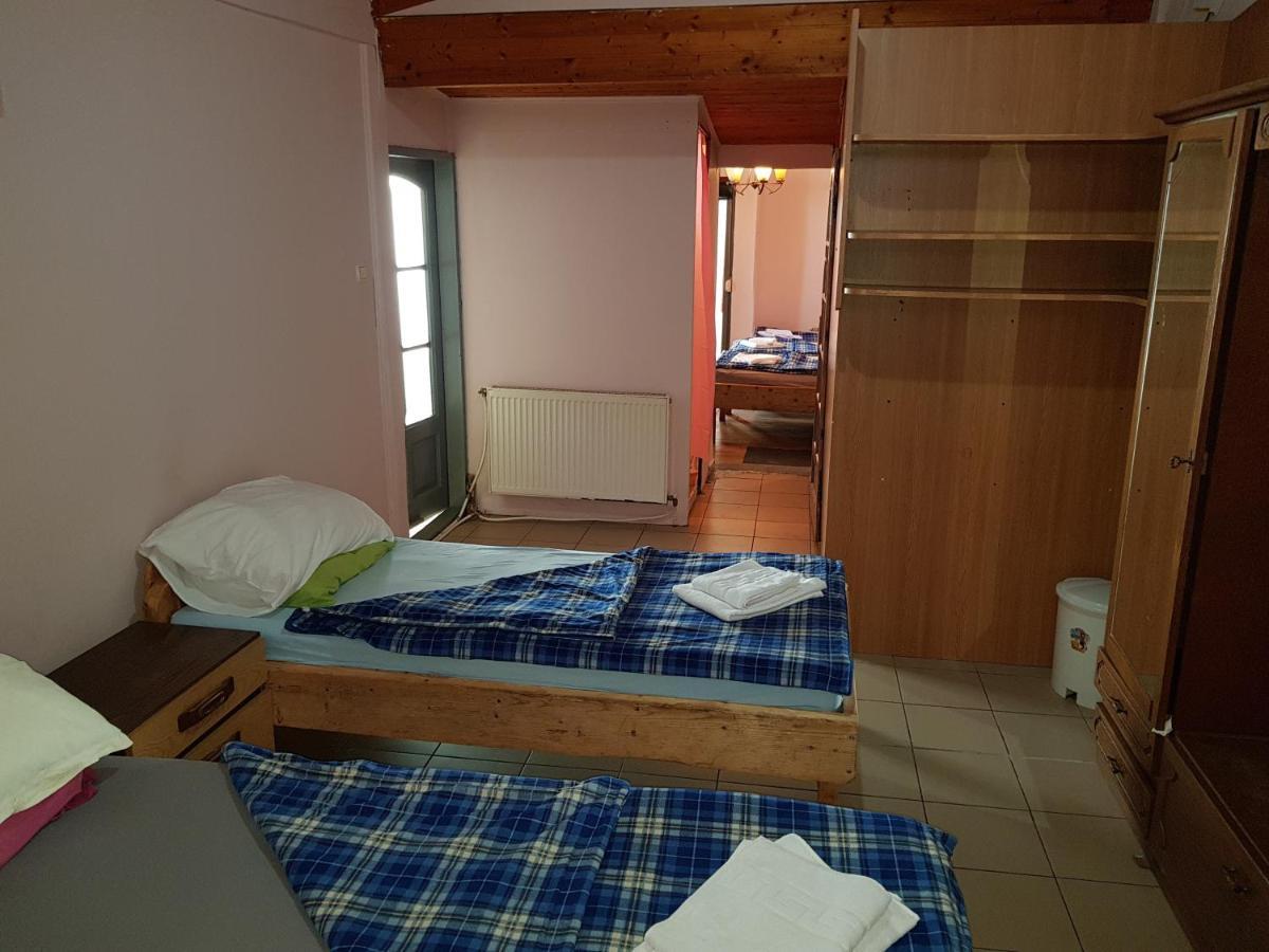Hompot Accommodation Deva Eksteriør billede