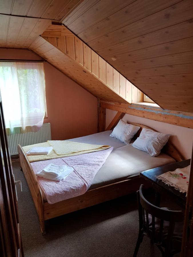 Hompot Accommodation Deva Eksteriør billede
