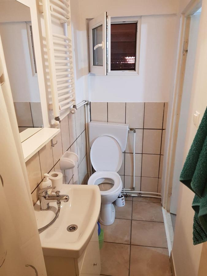 Hompot Accommodation Deva Eksteriør billede
