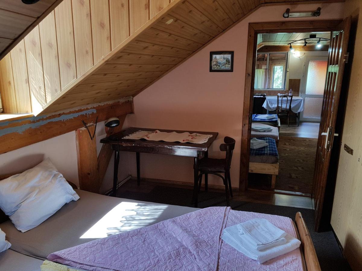 Hompot Accommodation Deva Eksteriør billede