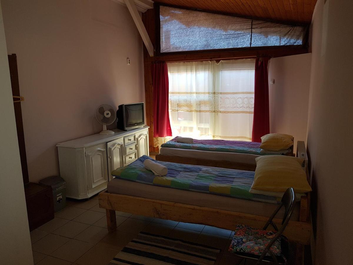 Hompot Accommodation Deva Eksteriør billede