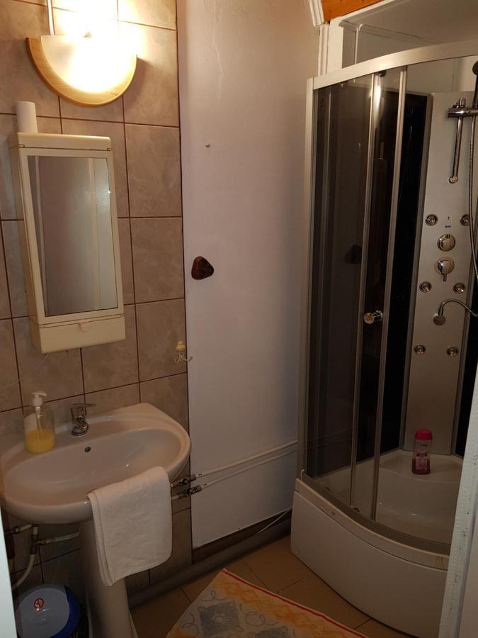 Hompot Accommodation Deva Eksteriør billede